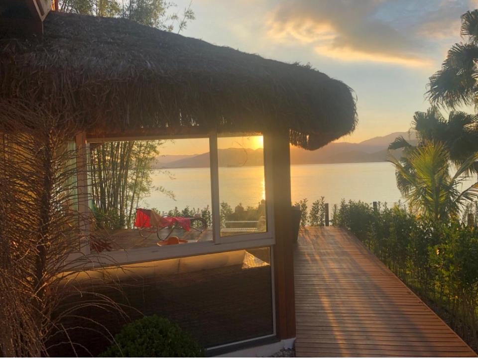 Paraíso Frente Ao Mar Sul Da Ilha Сasa de vacaciones *